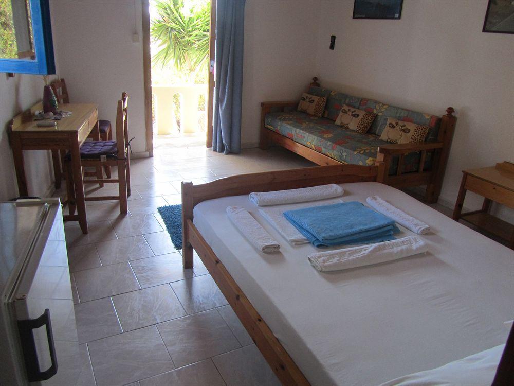 אניסאראס Hotel Oasis Beach (Adults Only) מראה חיצוני תמונה