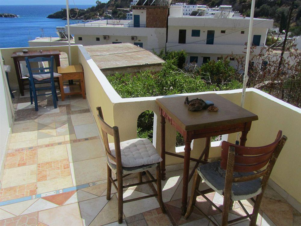 אניסאראס Hotel Oasis Beach (Adults Only) מראה חיצוני תמונה