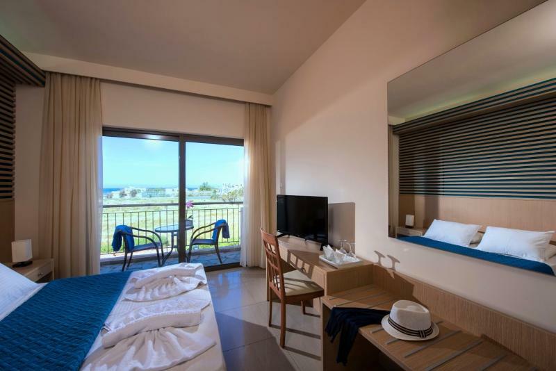 אניסאראס Hotel Oasis Beach (Adults Only) מראה חיצוני תמונה