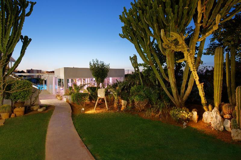 אניסאראס Hotel Oasis Beach (Adults Only) מראה חיצוני תמונה