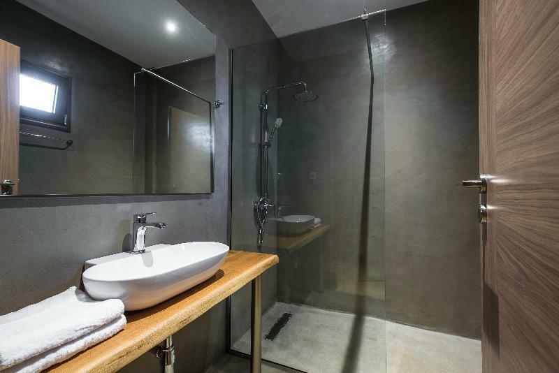 אניסאראס Hotel Oasis Beach (Adults Only) מראה חיצוני תמונה
