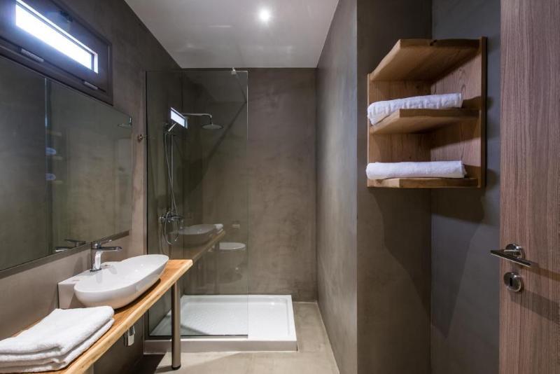 אניסאראס Hotel Oasis Beach (Adults Only) מראה חיצוני תמונה